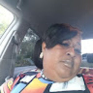 Meet your Posher, Valeria